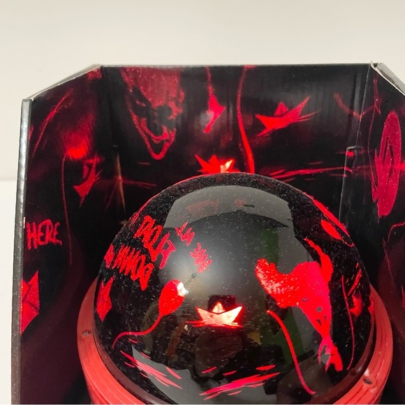 Pennywise LED Shadowlights Rotating Halloween Scene Light Up Decor - Picture 9 of 11